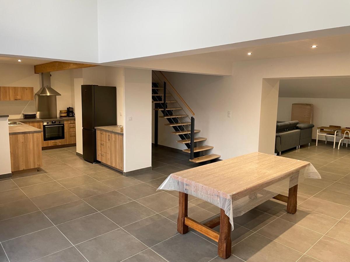 Magnifique Corps De Ferme Renove Avec Jacuzzi Hillion Exterior foto