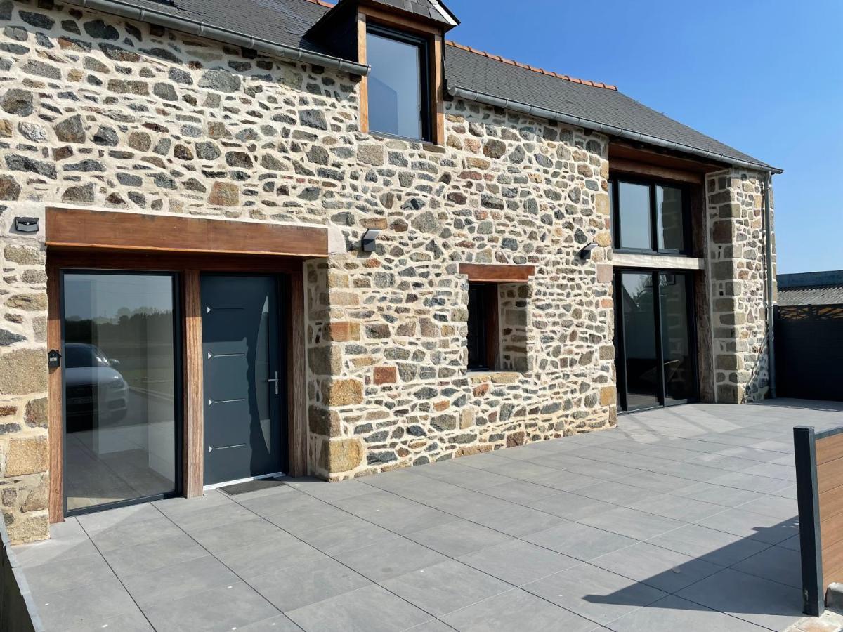 Magnifique Corps De Ferme Renove Avec Jacuzzi Hillion Exterior foto